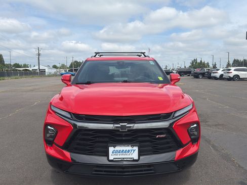 Used 2024 Chevrolet Blazer RS w/ Driver Confidence II Package FWD image 2