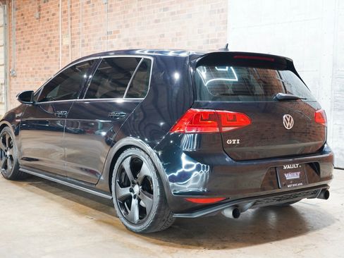 Used 2017 Volkswagen GTI S FWD image 12
