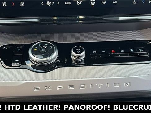 New 2025 Ford Expedition Max Active image 16