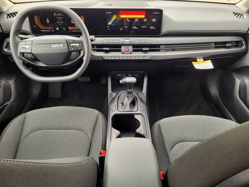 New 2026 Kia K4 FWD image 13