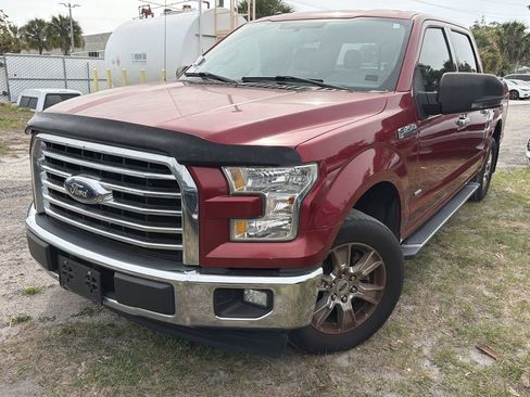 Used 2017 Ford F150 XLT w/ Equipment Group 302A Luxury RWD image 3