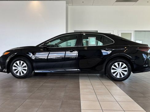 Certified 2022 Toyota Camry LE FWD image 7