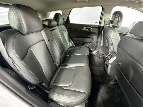 Used 2024 Kia Sportage EX image 26