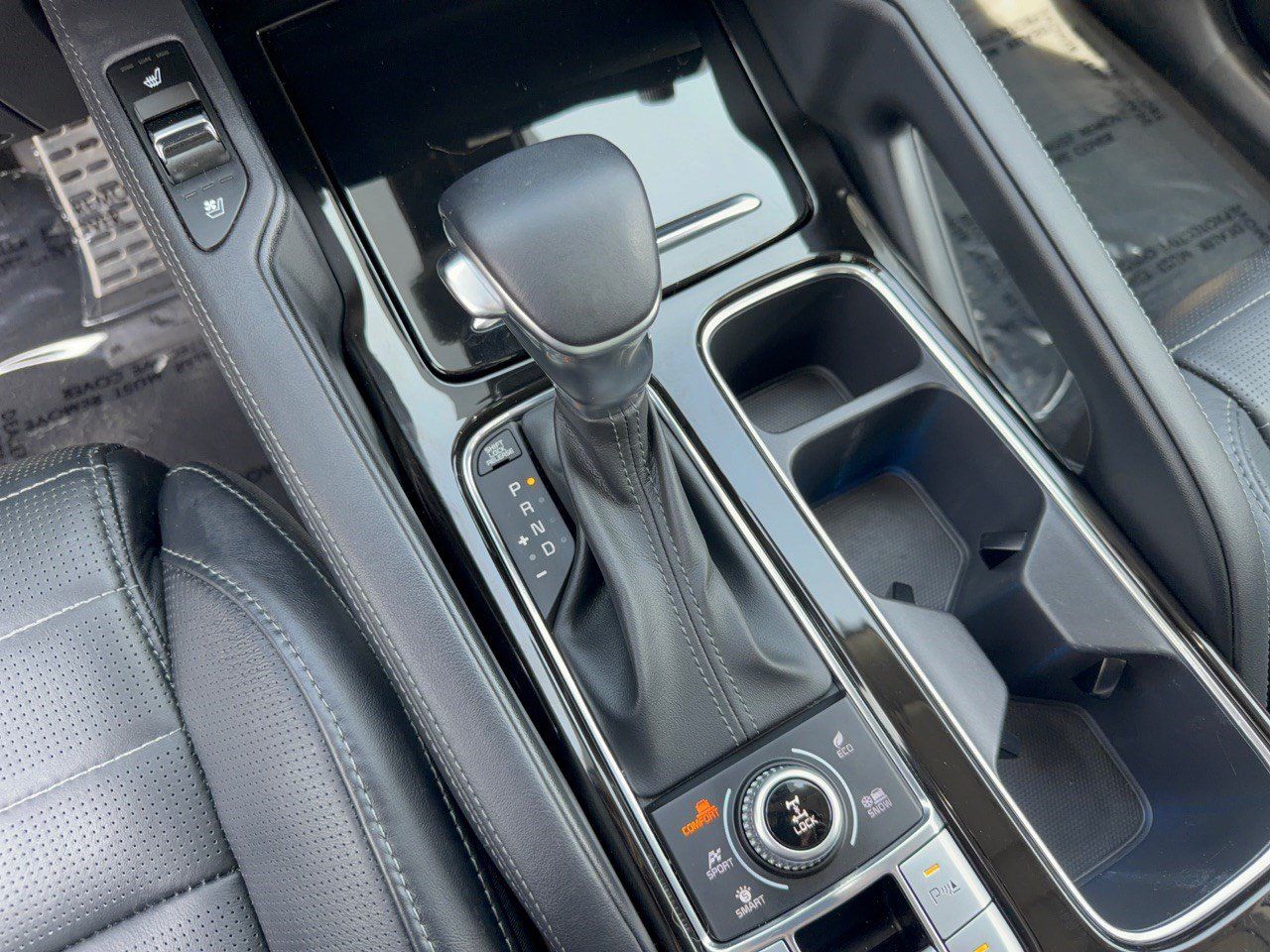 Used 2020 Kia Telluride SX w/ SX Prestige Package AWD/4WD image 21