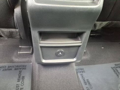 Used 2024 Ford Edge SE AWD/4WD image 9