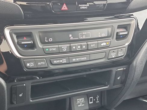 Used 2020 Honda Ridgeline RTL-E image 22