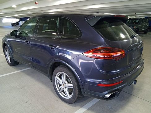 Used 2018 Porsche Cayenne AWD/4WD image 7