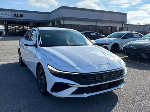 New 2026 Hyundai Elantra Limited image 7