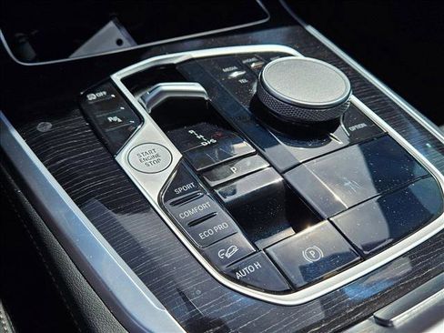 Used 2026 BMW X5 xDrive40i w/ M Sport Package image 14