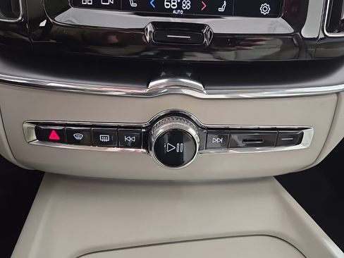 Used 2025 Volvo XC60 T8 Core w/ Climate Package image 14