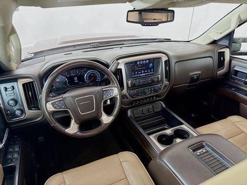 Used 2018 GMC Sierra 3500 Denali w/ Duramax Plus Package image 25