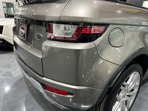 Used 2018 Land Rover Range Rover Evoque HSE Dynamic AWD/4WD image 34
