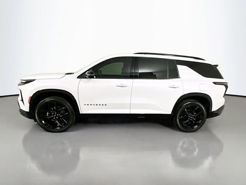 Used 2024 Chevrolet Traverse RS image 8