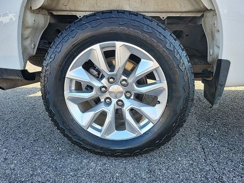 Used 2024 Chevrolet Silverado 1500 Custom image 8