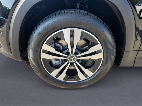 New 2026 Mercedes-Benz GLB 250 4MATIC image 8