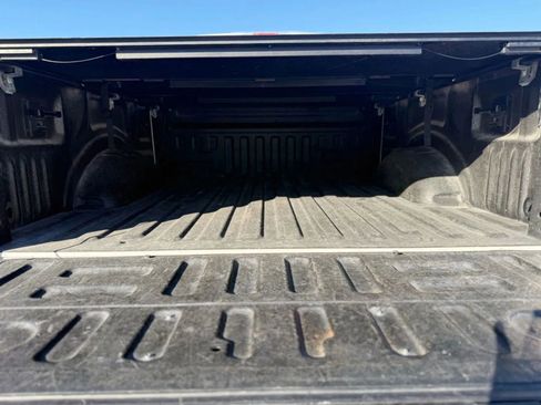 Used 2017 Ford F150 Platinum w/ Equipment Group 701A Luxury image 16