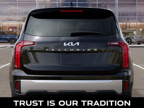 New 2025 Kia Telluride LX image 13