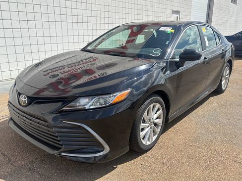 Used 2024 Toyota Camry LE FWD image 1