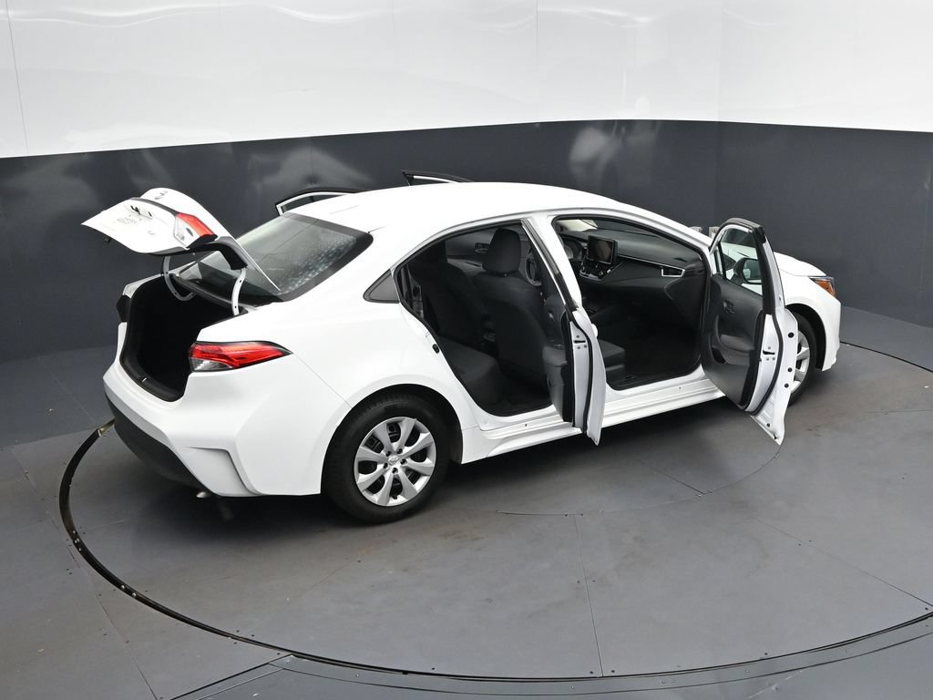 Used 2024 Toyota Corolla LE FWD image 49