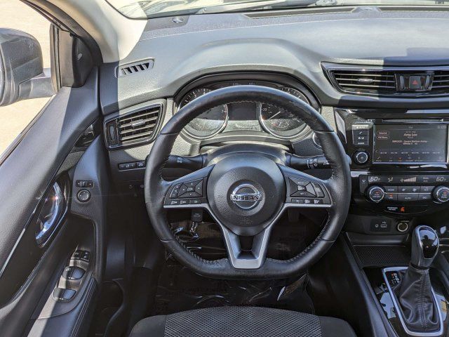Used 2021 Nissan Rogue Sport SV FWD image 16