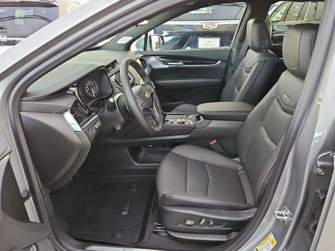 New 2026 Cadillac XT5 Premium Luxury image 8