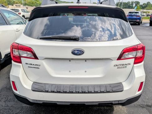 Used 2016 Subaru Outback 2.5i Limited AWD/4WD image 5