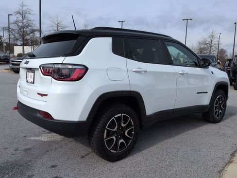 New 2026 Jeep Compass Trailhawk image 4