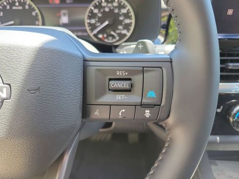 New 2026 Nissan Pathfinder SV AWD/4WD image 18