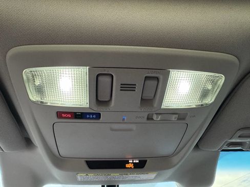 Used 2018 Subaru Outback 3.6R Touring w/ Popular Package #3 image 43