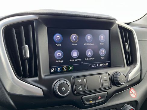 Used 2023 GMC Terrain SLT image 19