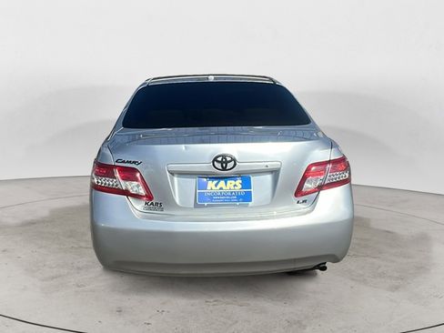 Used 2010 Toyota Camry image 5