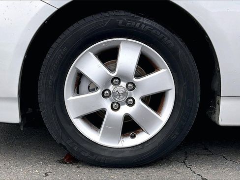 Used 2012 Toyota Prius One image 10