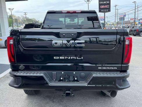 New 2026 GMC Sierra 3500 Denali Ultimate AWD/4WD image 4