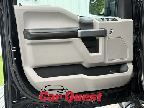 Used 2018 Ford F150 XLT w/ Equipment Group 302A Luxury AWD/4WD image 11