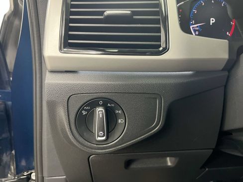 Used 2021 Volkswagen Atlas Cross Sport SEL AWD/4WD image 18