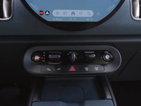 Used 2025 MINI Cooper Countryman S w/ Comfort Package Max image 18