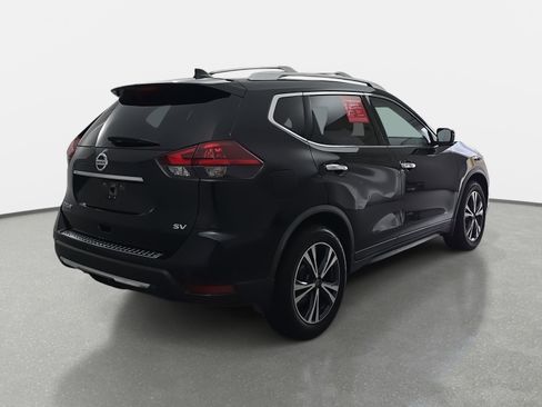 Certified 2019 Nissan Rogue SV w/ Sun & Sound Touring Package image 5