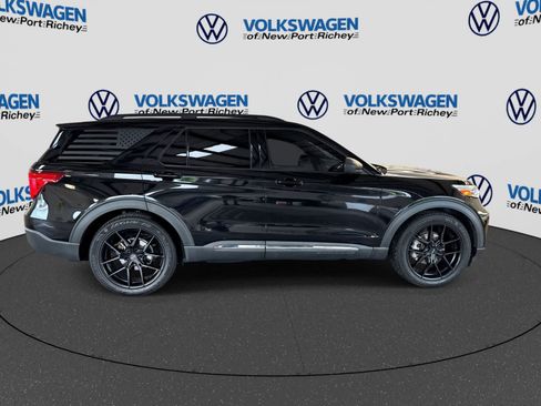 Used 2022 Ford Explorer XLT w/ Equipment Group 202A RWD image 15