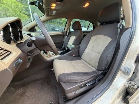 Used 2011 Chevrolet Malibu LS FWD image 5