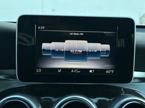 Used 2019 Mercedes-Benz GLC 300 image 17