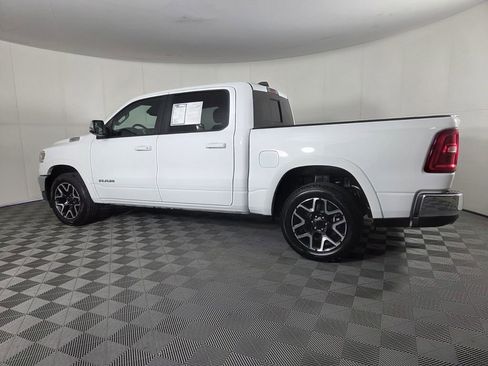 Used 2025 RAM 1500 Laramie AWD/4WD image 7
