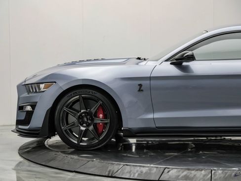 Used 2022 Ford Mustang Shelby GT500 w/ Carbon Fiber Track Pack RWD image 10