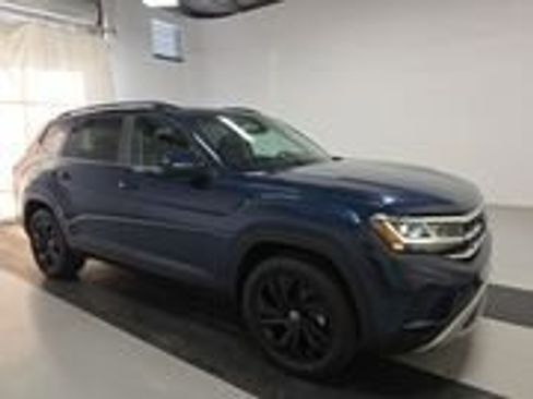 Used 2022 Volkswagen Atlas SE image 1