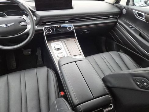 Used 2024 Genesis GV80 2.5T image 33
