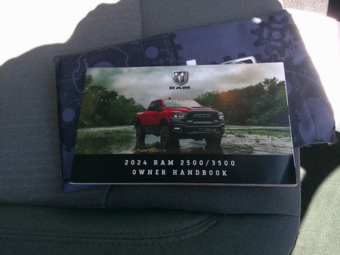 Used 2024 RAM 2500 Big Horn image 19