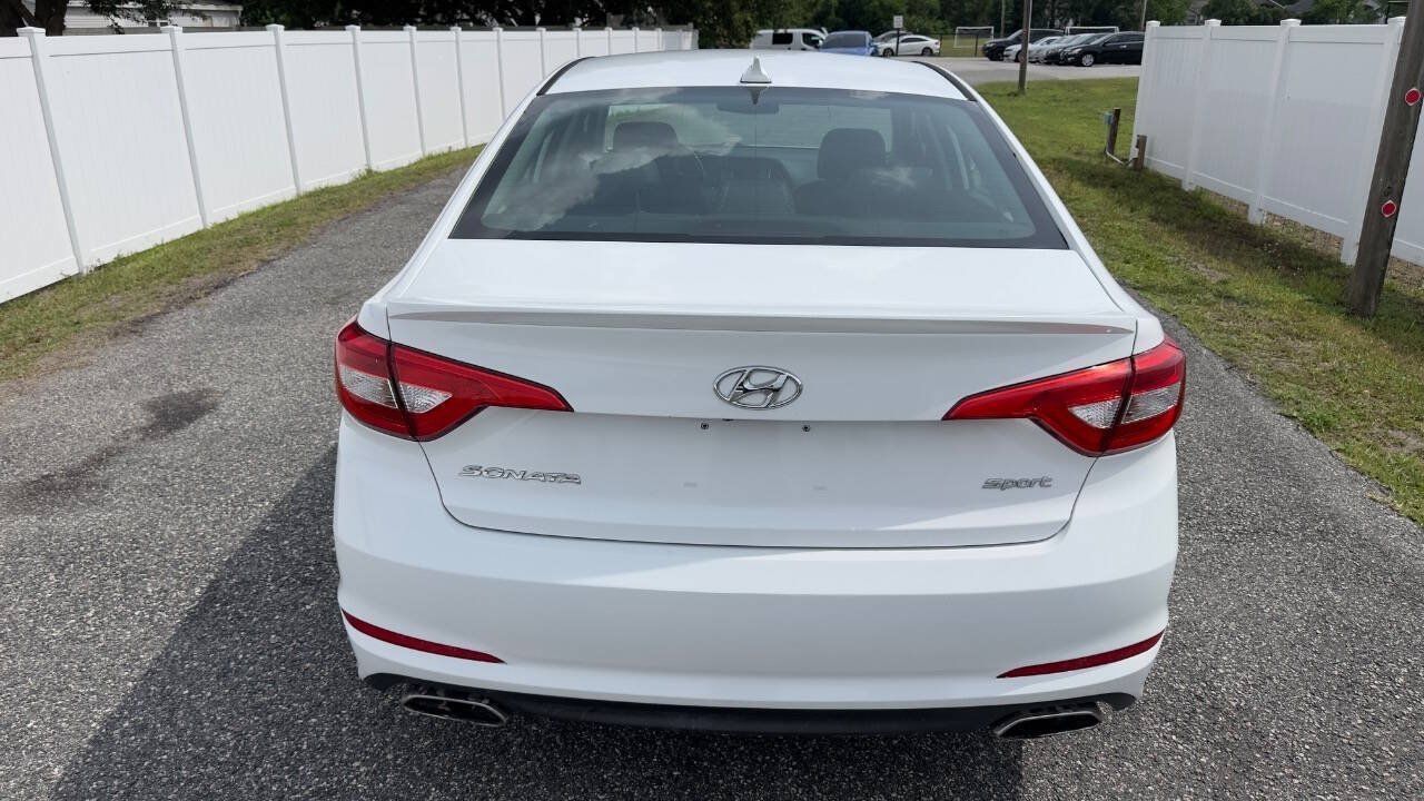 Used 2015 Hyundai Sonata Sport w/ Option Group 03 FWD image 6