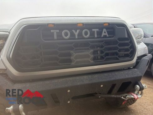 Used 2021 Toyota Tacoma SR5 image 31