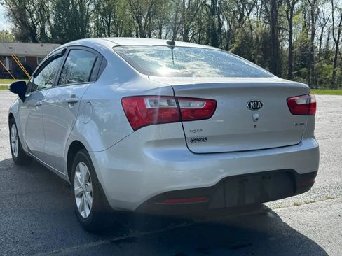 Used 2013 Kia Rio EX w/ Convenience Pkg FWD image 4