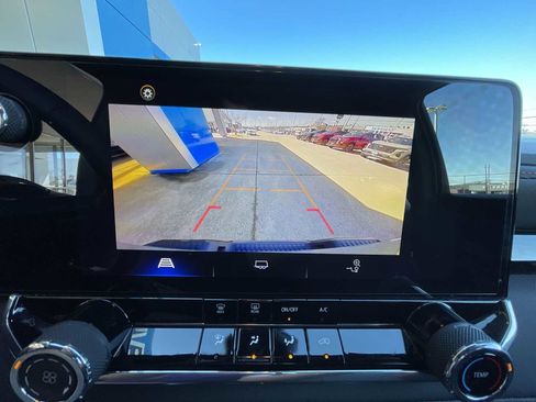 Certified 2024 Chevrolet Colorado Z71 w/ Advanced Trailering Package image 14