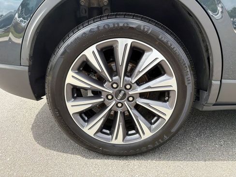 Used 2021 Lincoln Corsair Reserve w/ Elements Package FWD image 18